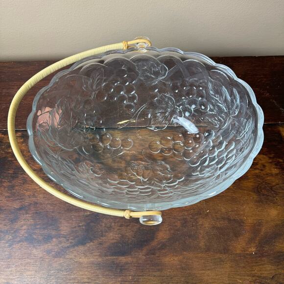 WP&G Fruit Delight CRYSTAL Clear Harvest Gathering Basket Decor Rattan Handle - Picture 11 of 13